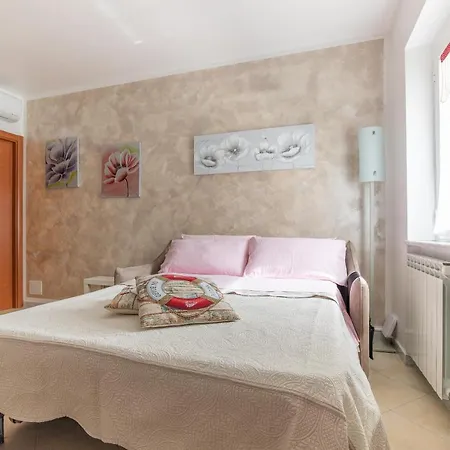 Appartamento Valery House *