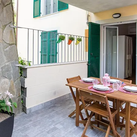 Apartment Valery House