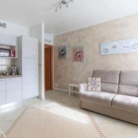 Valery House *